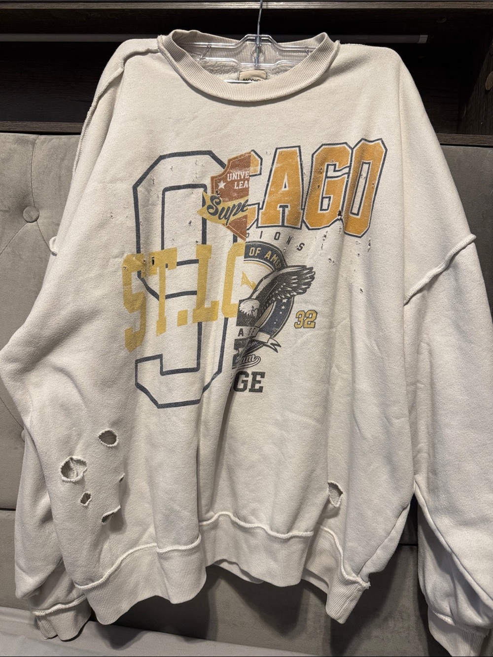 Modish Rebel Chicago Graphic Distressed Sweatshirt Size Medium